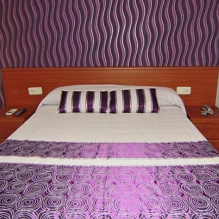 Hostal Miguel Angel Мадрид Екстер'єр фото