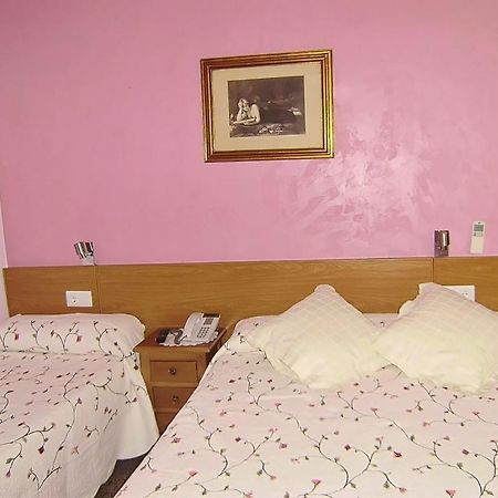 Hostal Miguel Angel Мадрид Екстер'єр фото